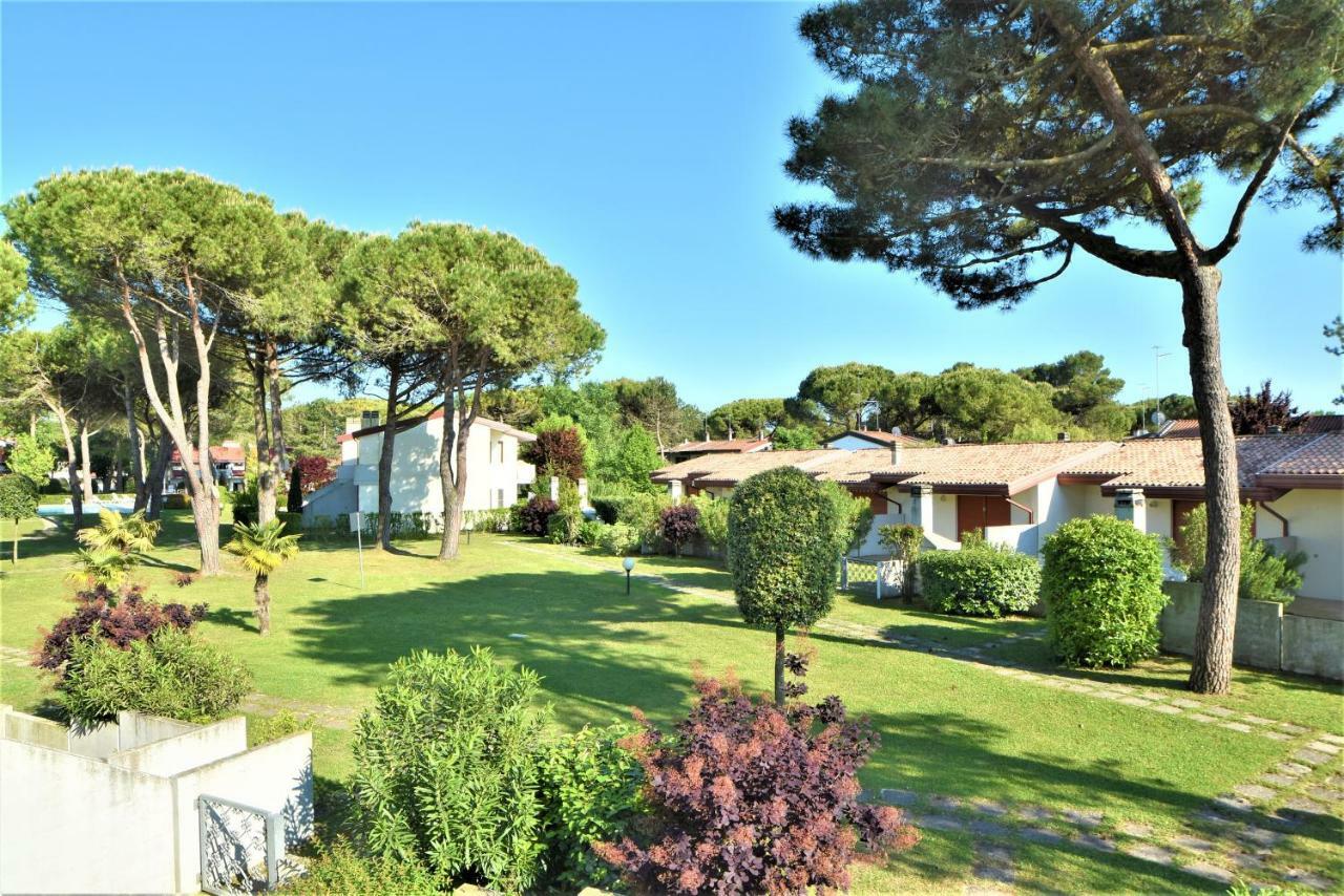 Villaggio Anna Bibione Exteriör bild